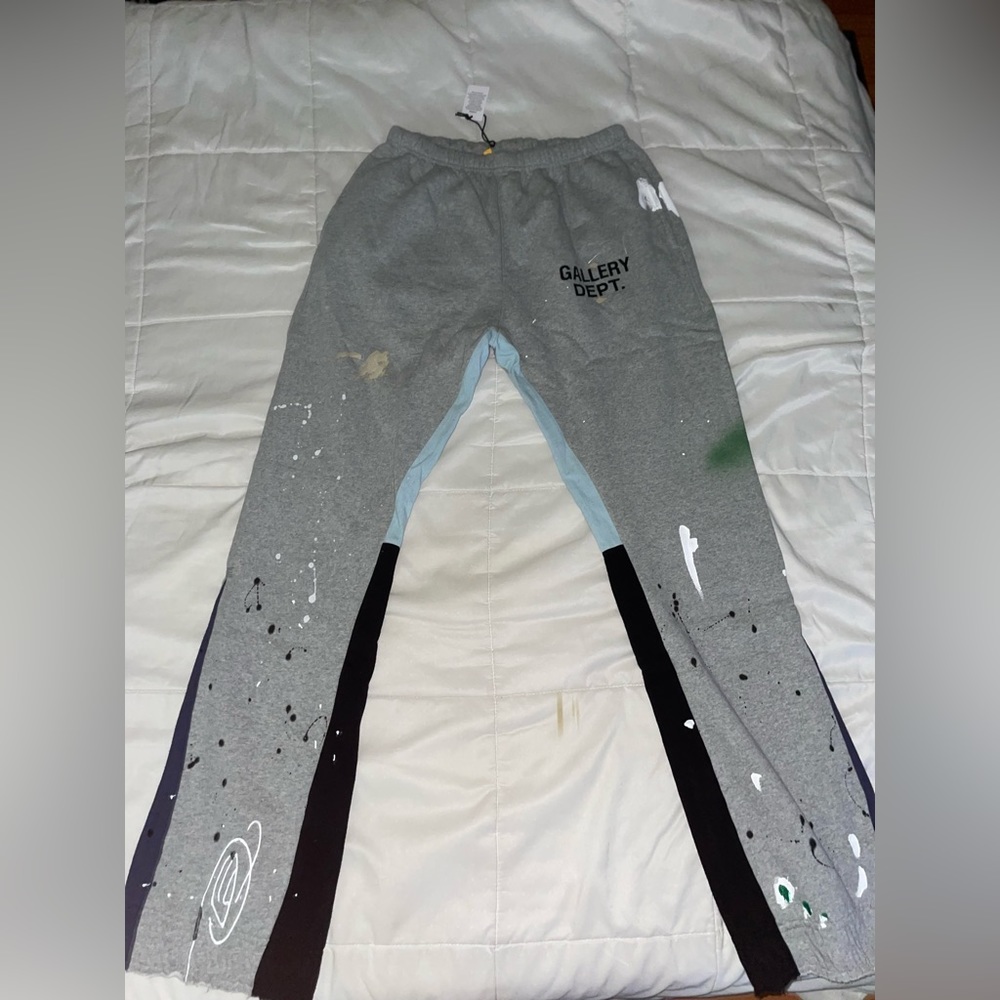 Gallery Dept. Painted Flare Sweat Pants (Heather Grey)